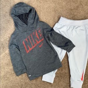 Nike hooded outfit